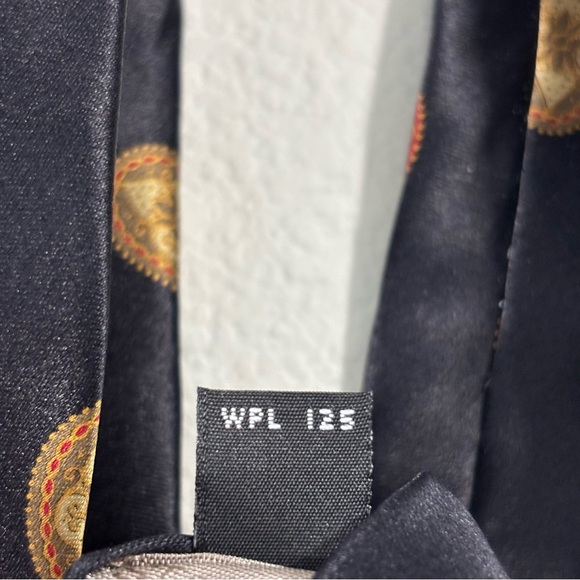 Christian Dior Sophisticated Black and Gold Silk Tie Formal Career - Picture 5 of 8